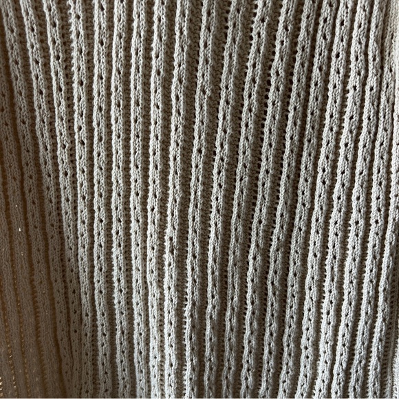 DKNY Beige V-Neck Sleeveless Sweater - Picture 6 of 7